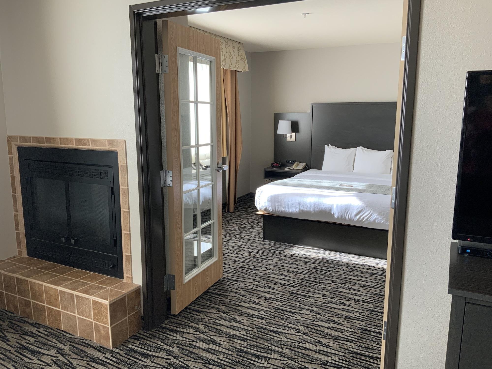 Western Sawtooth Inn&suites Hotel 3*