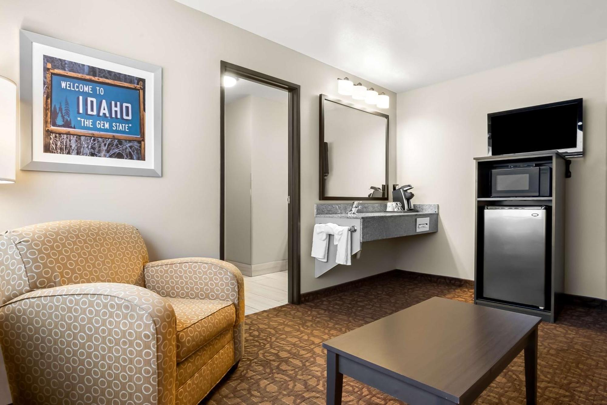 Western Sawtooth Inn&suites