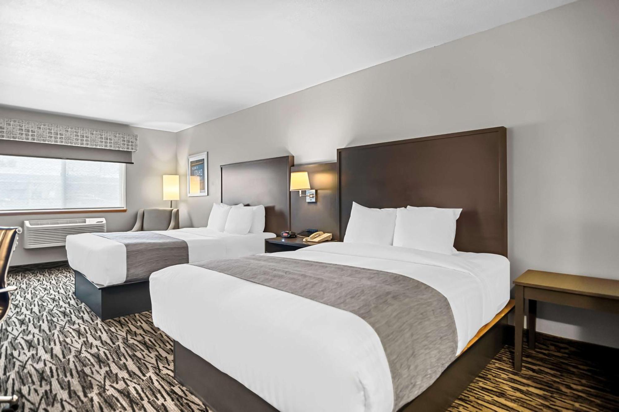 Hotel Western Sawtooth Inn&suites 3*
