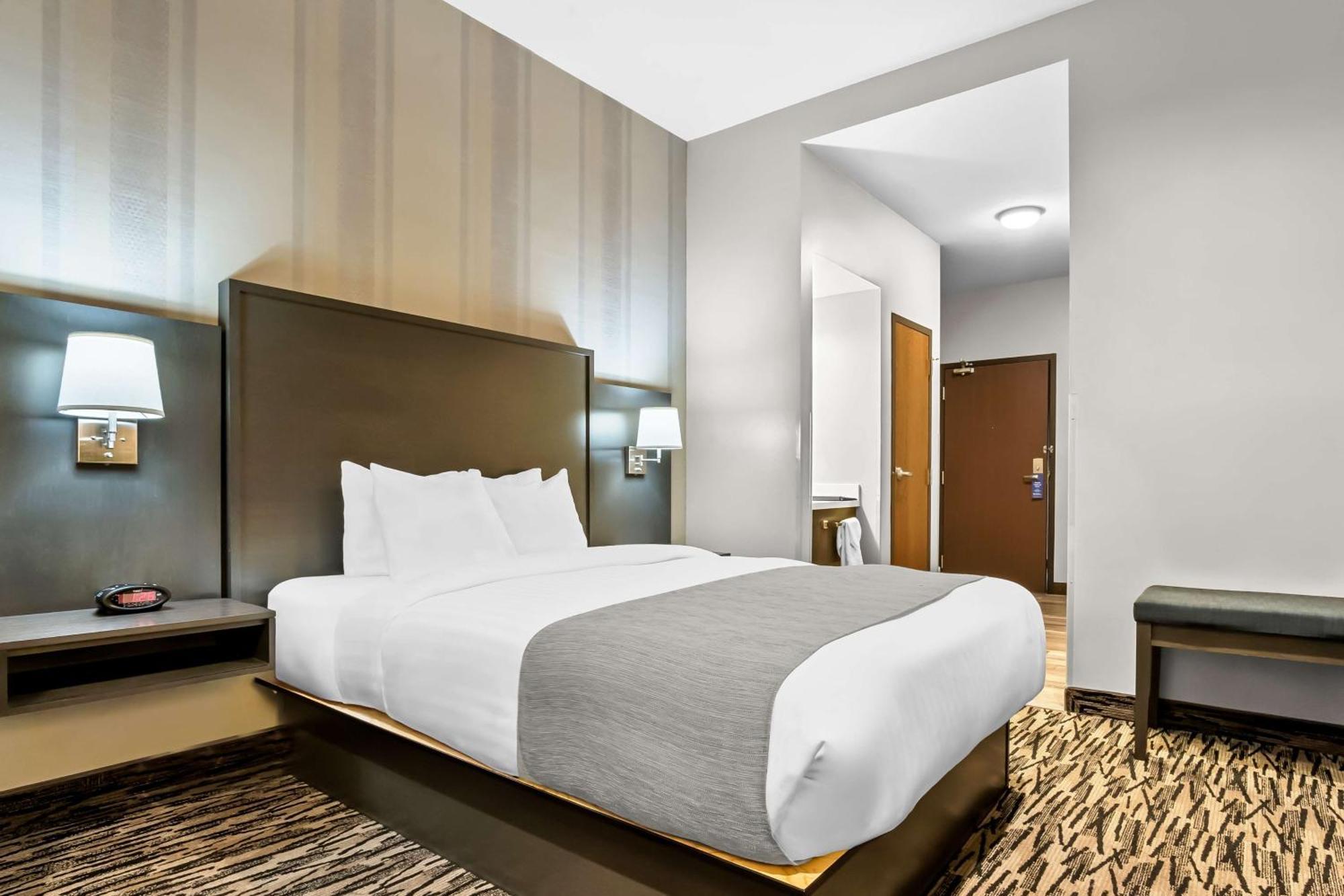 Western Sawtooth Inn&suites Hotel 3*